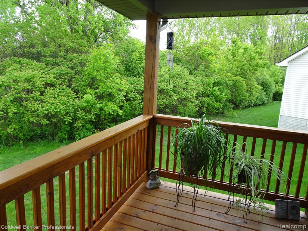 5399 Swan Drive, Burton, MI 48509 — Photo 29