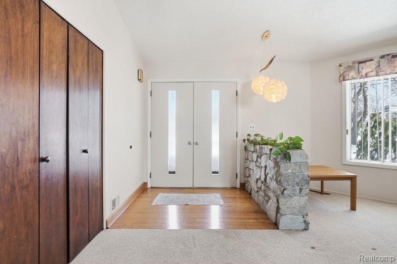 9136 Shinanguag Drive, Goodrich Vlg, MI — Photo 3