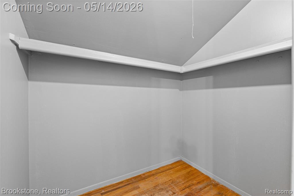 819 Kirts Boulevard, Troy, MI 48084 — Photo 19