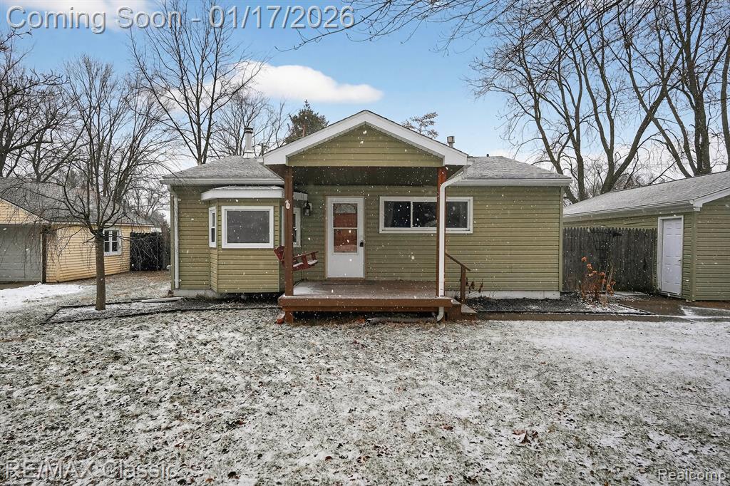 7346 S Shaker Drive, Waterford, MI 48327 — Photo 34