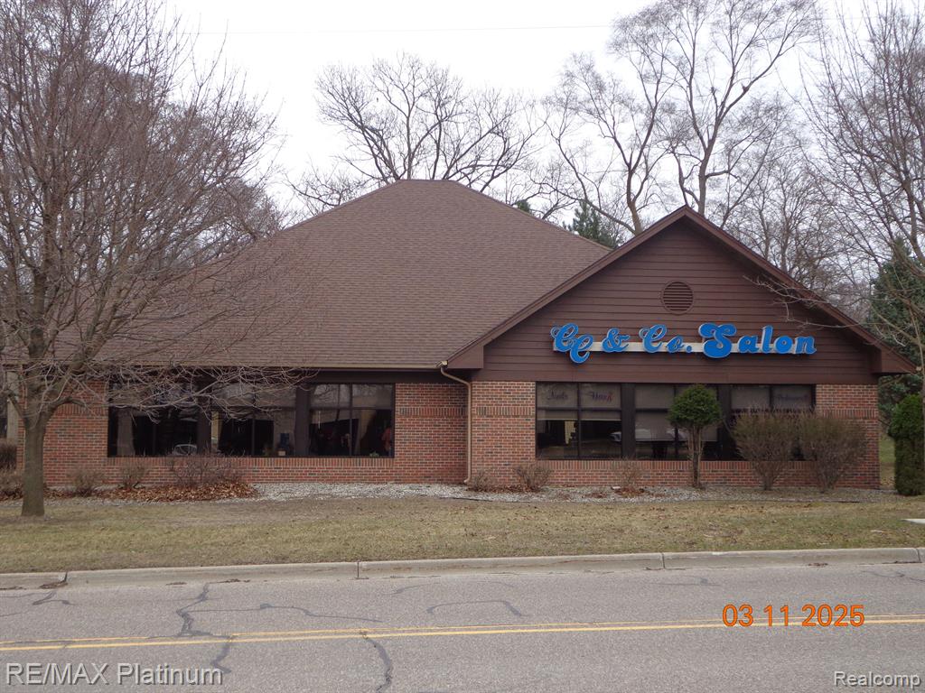 415 ROUNDS Drive, Fenton, MI 48430 — Photo 5