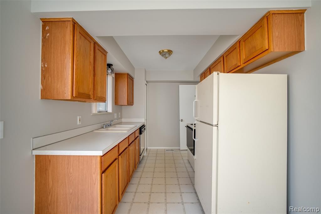 1243 Howard Street, Mount Morris, MI 48458 — Photo 7