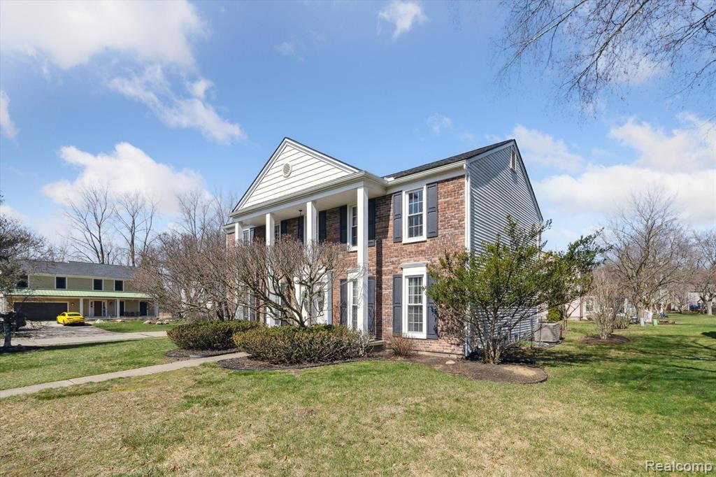 6640 CORRAL, West Bloomfield, MI 48324 — Photo 4