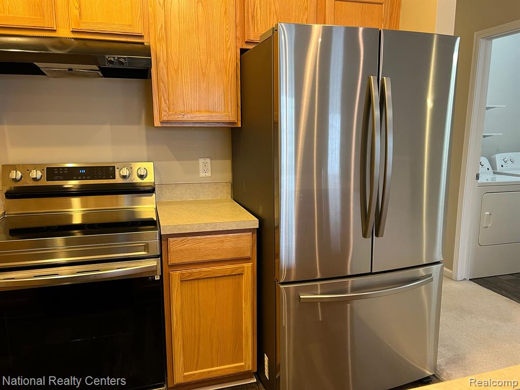 40564 BLYTHEFIELD Lane, Canton, MI 48188 — Photo 43