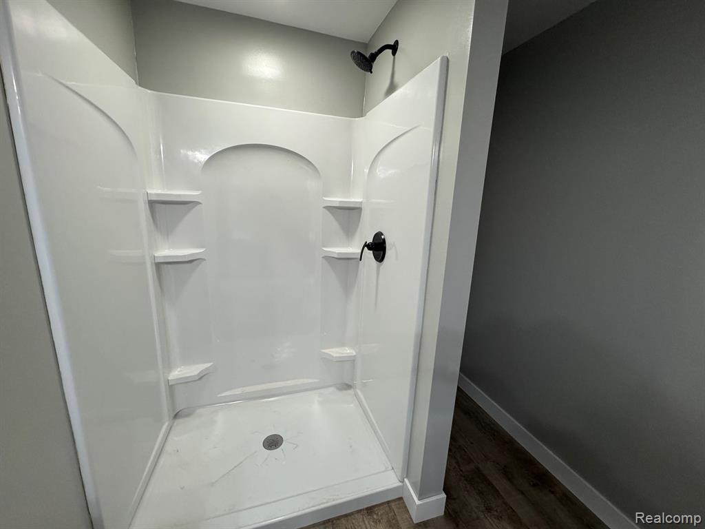 5851 Kingfisher Lane, Clarkston, MI — Photo 50