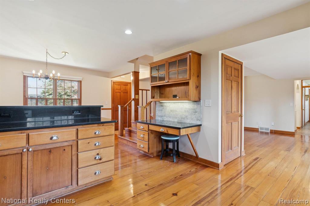 5621 Eastman Boulevard, West Bloomfield, MI 48323 — Photo 23