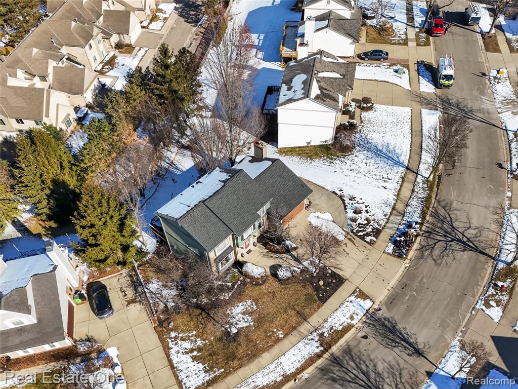 564 Dorchester Way, Milford, MI 48381 — Photo 59