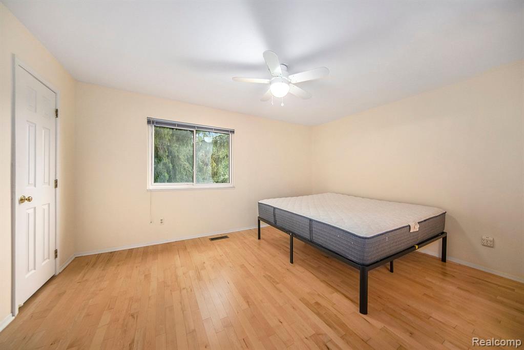 3510 BURBANK Drive, Ann Arbor, MI 48105 — Photo 14