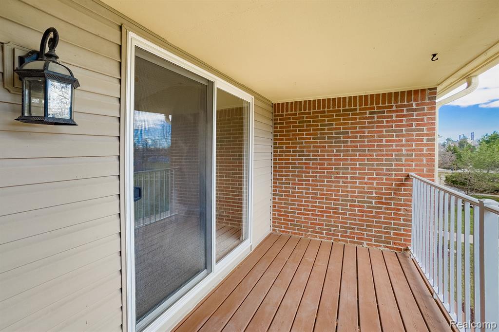 491 MULBERRY Street, Wyandotte, MI 48192 — Photo 20