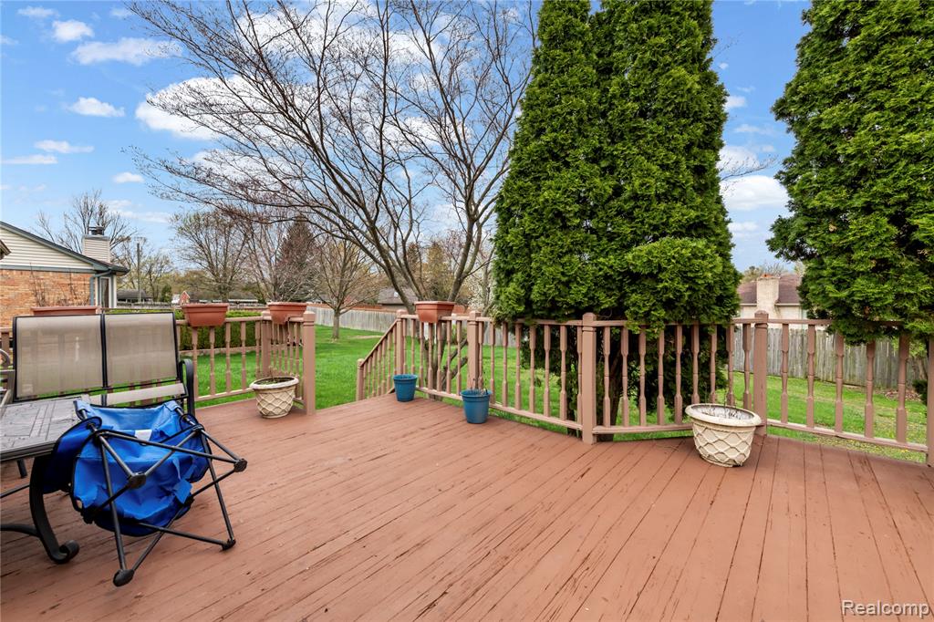 46902 Amberwood Drive, Shelby Twp, MI 48317 — Photo 26