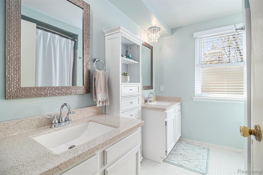 7349 ADMIRALTY Drive, Canton, MI 48187 — Photo 17