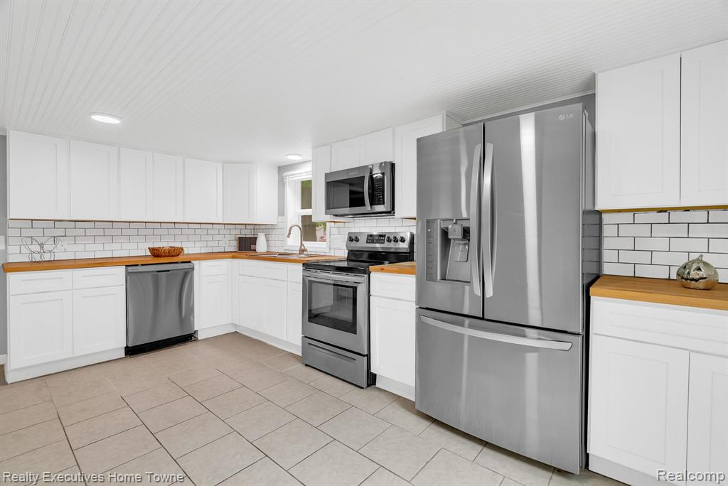 3932 Parker Road, Fort Gratiot, MI 48059 — Photo 11