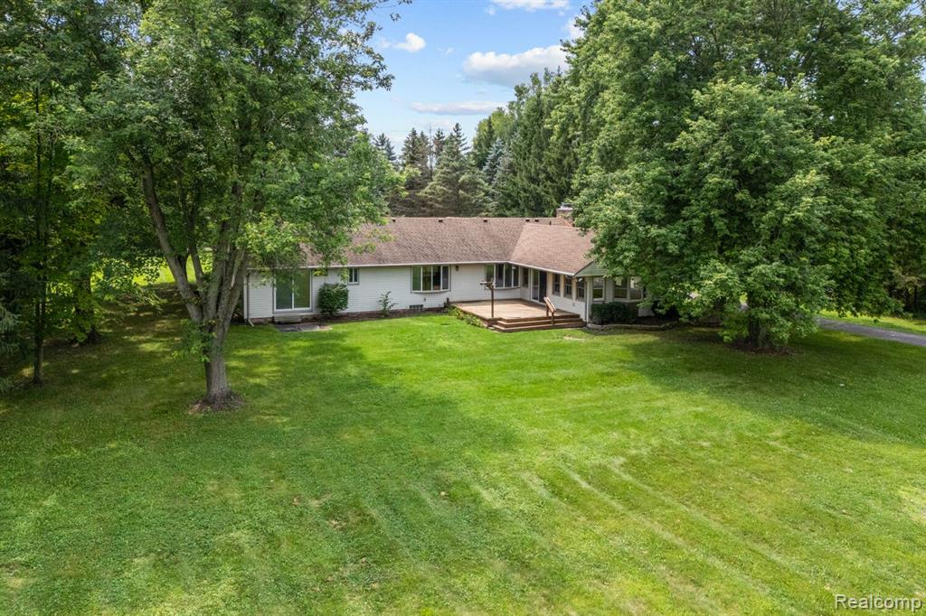48720 HANFORD Road, Canton, MI 48187 — Photo 17