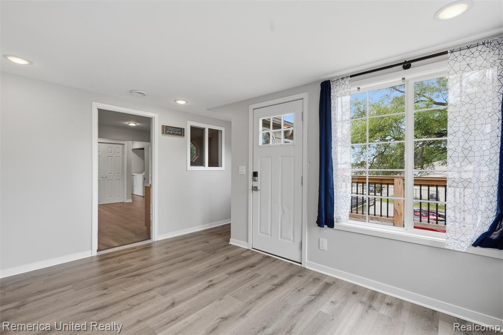 6109 Grand River Avenue, Brighton, MI 48114 — Photo 9