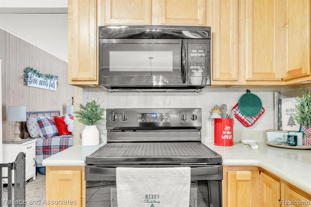 4440 Cambridge Drive, Port Huron, MI 48060 — Photo 19