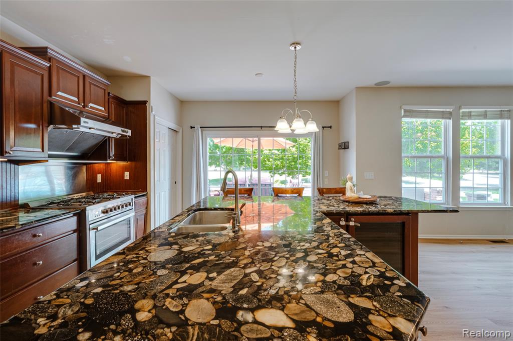 50042 Black Horse Lane, Canton, MI 48188 — Photo 38