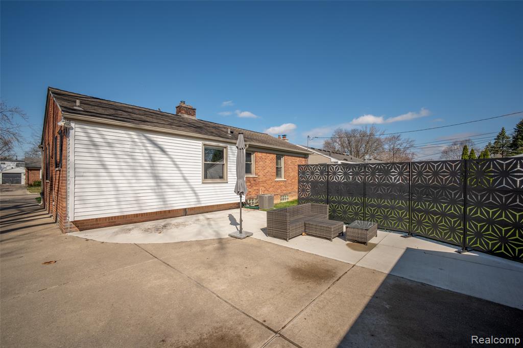 9614 Shadyside Street, Livonia, MI 48150 — Photo 22