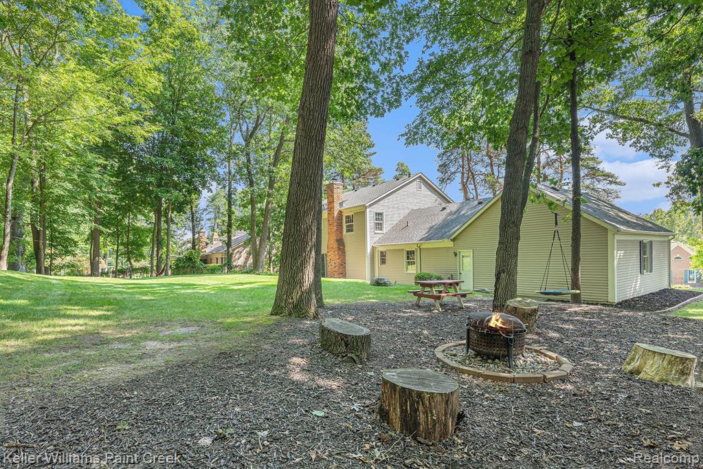 6448 DEER RIDGE Drive, Clarkston, MI 48348 — Photo 38
