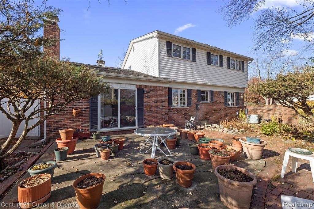 19419 Coachwood Road, Riverview, MI 48193 — Photo 40