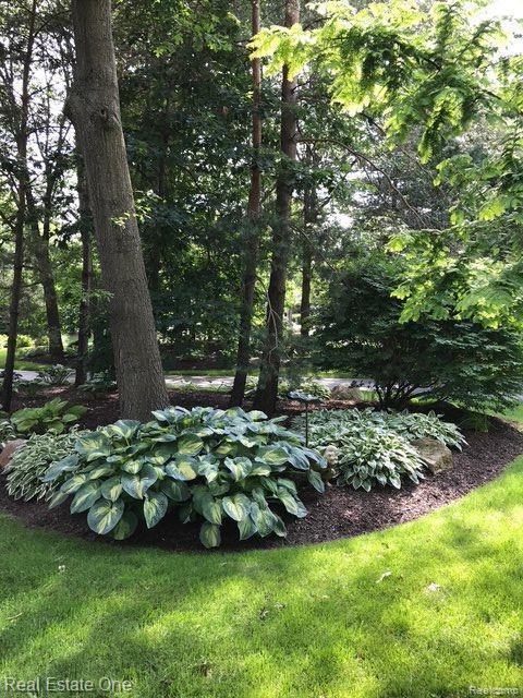9316 LAKEBLUFF Drive, Clarkston, MI 48348 — Photo 88