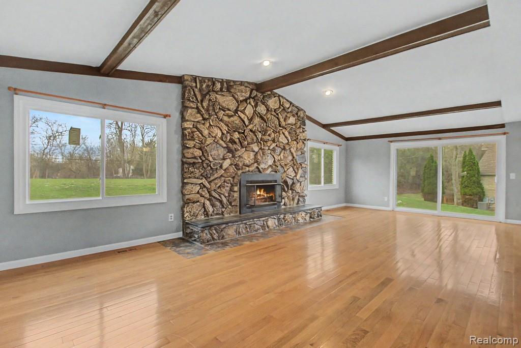 5394 Pond Bluff Drive, West Bloomfield, MI 48323 — Photo 14