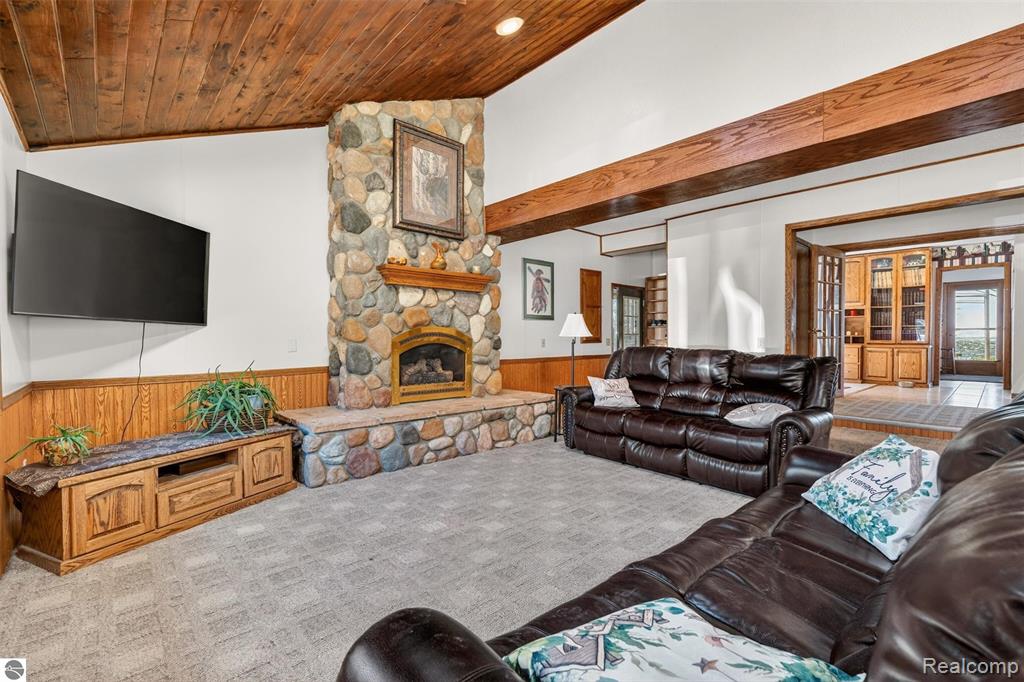 93N County Road 441, Manistique, MI 49854 — Photo 32