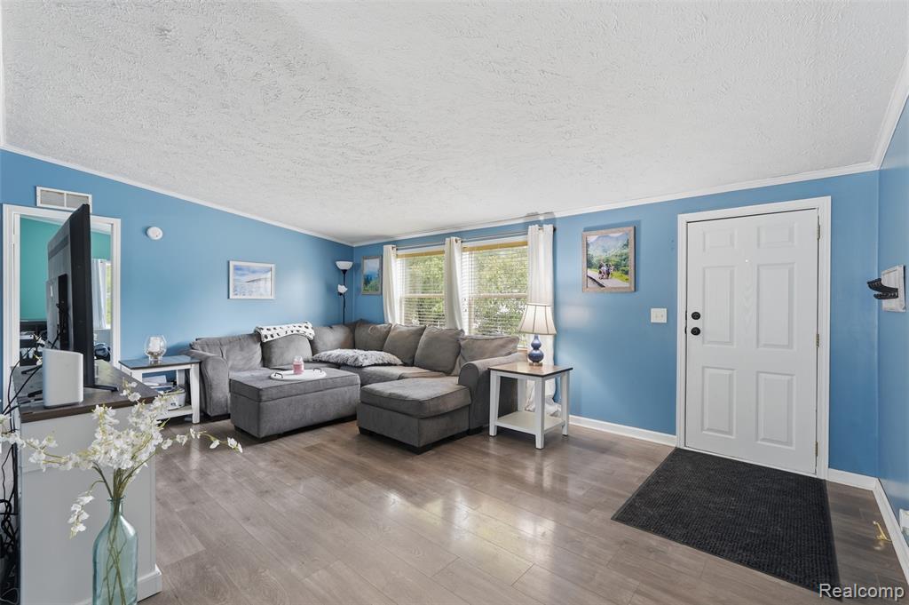 4729 Turtle Creek Drive, Howell, MI 48843 — Photo 3