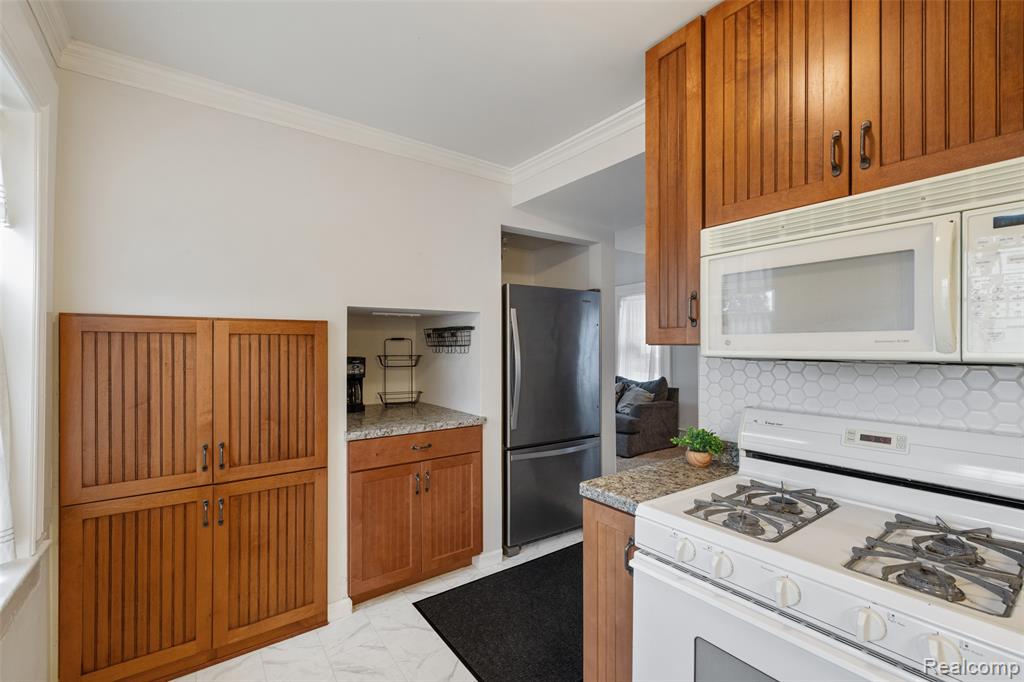 620 Robertson Street, Marine, MI — Photo 18