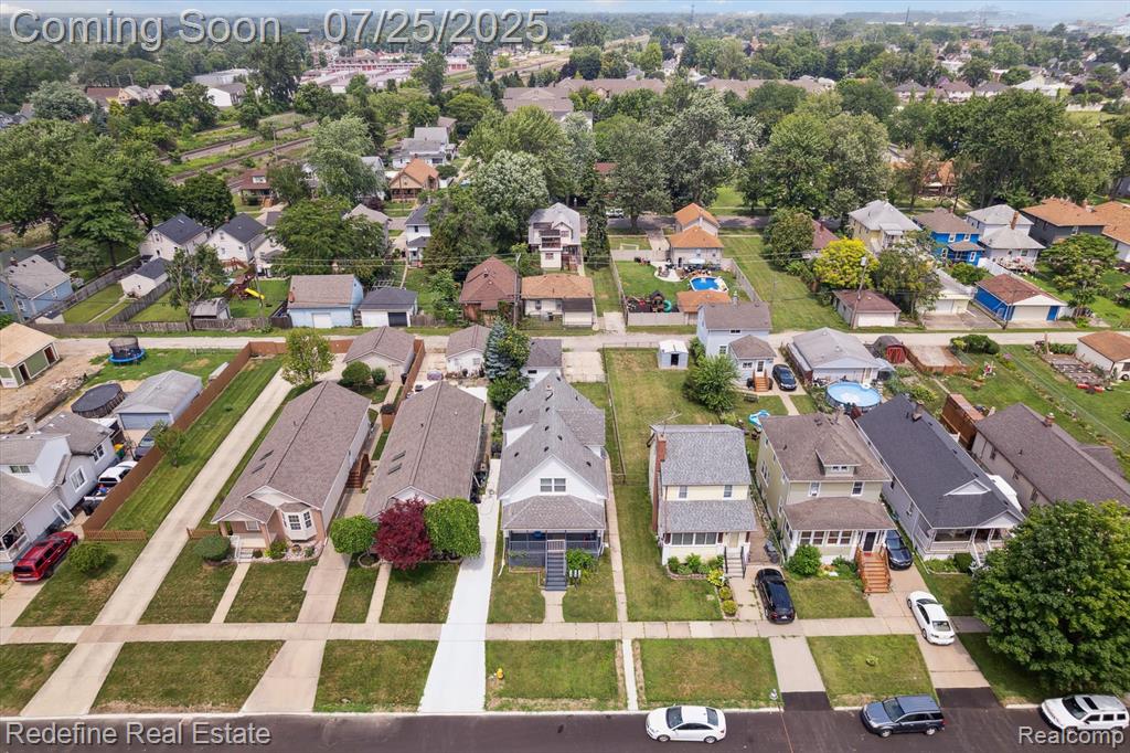 566 Poplar Street, Wyandotte, MI 48192 — Photo 30