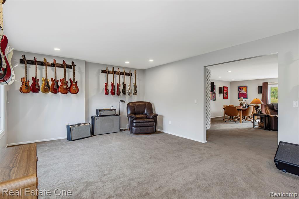 4261 Lakeridge Court, Bloomfield Hills, MI 48302 — Photo 55