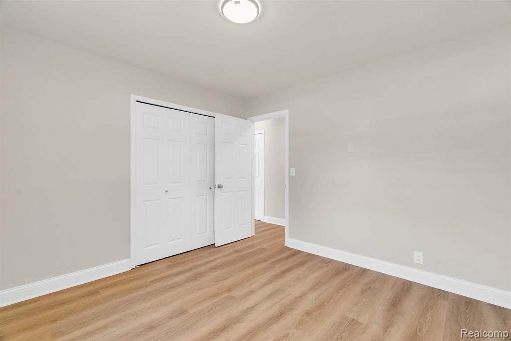 4046 State Road, Fort Gratiot, MI 48059 — Photo 25