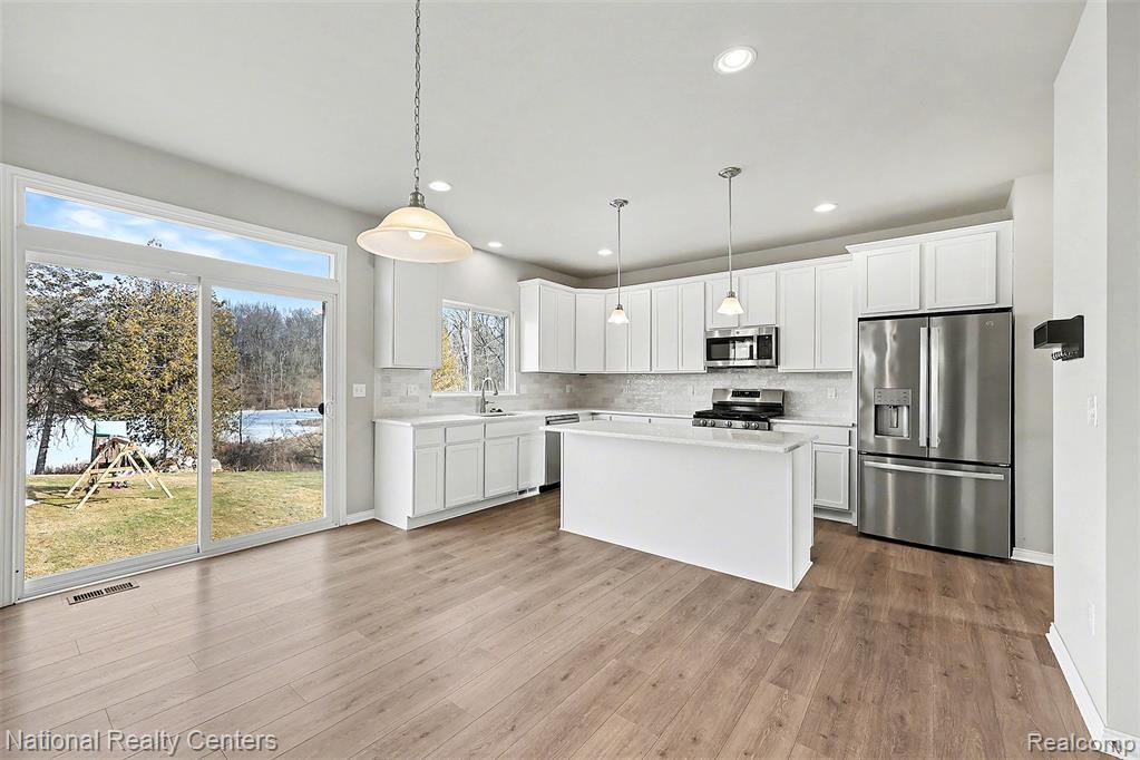 113 Parker Lane, Ortonville, MI 48462 — Photo 9