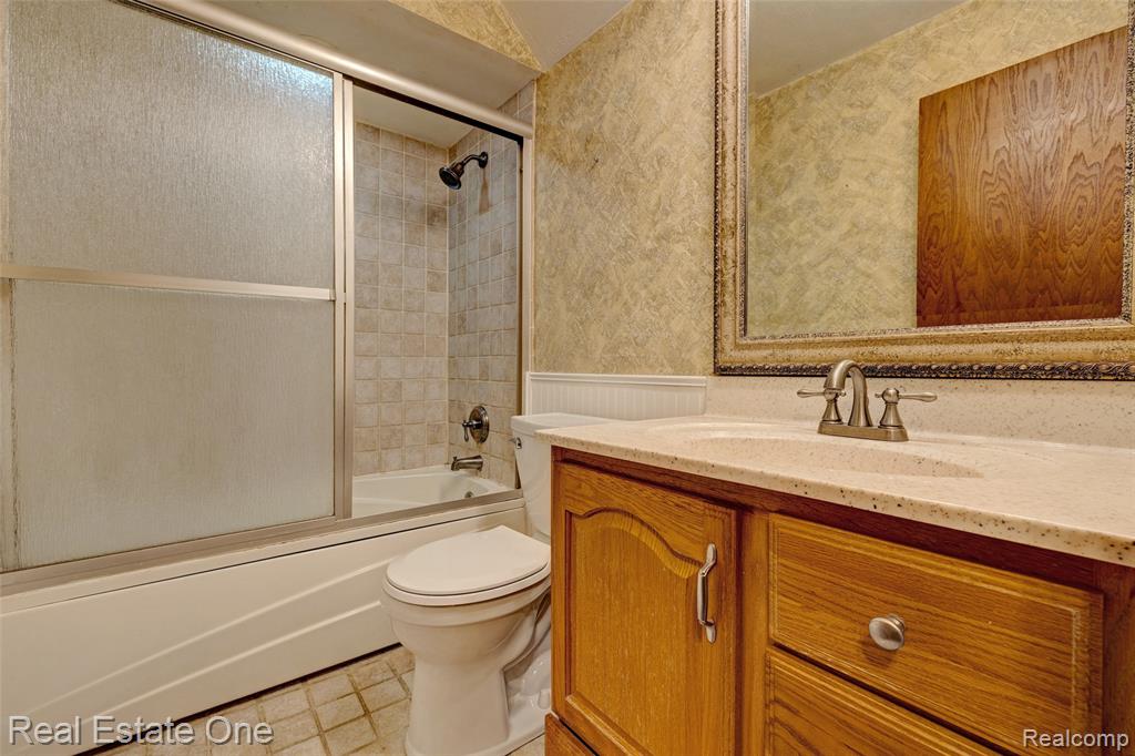 5307 Metamora Road, Metamora, MI 48455 — Photo 25