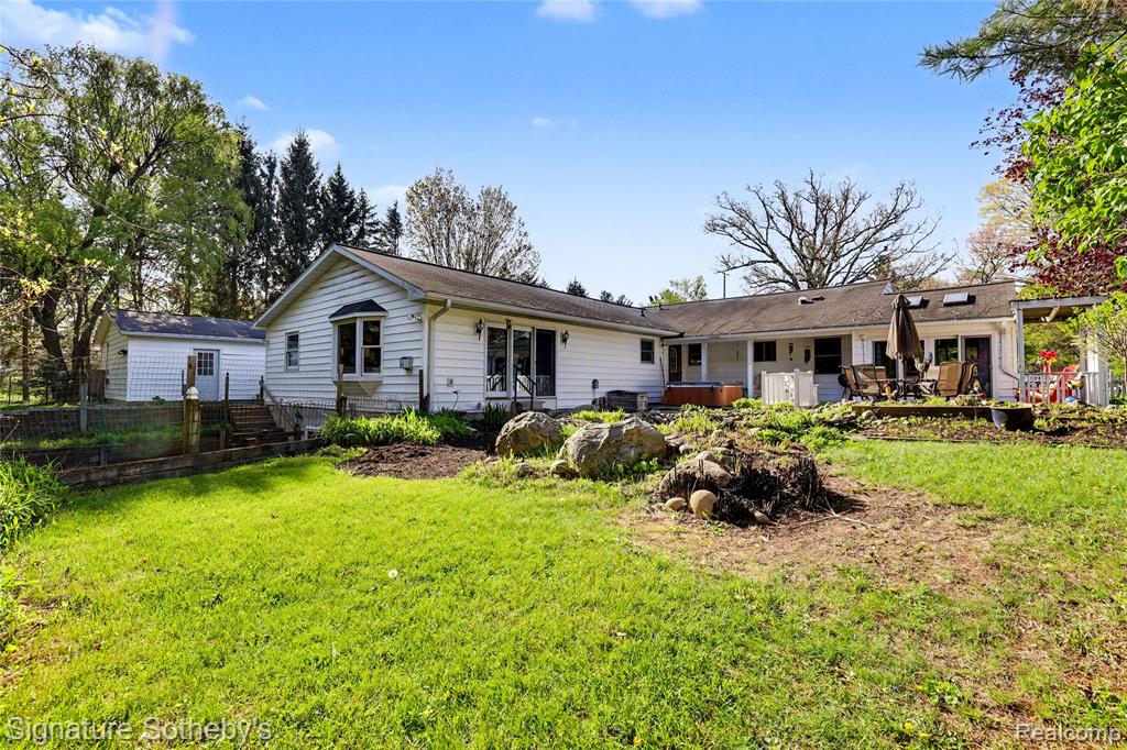 610 W Ellis Avenue, Belding, MI 48809 — Photo 34