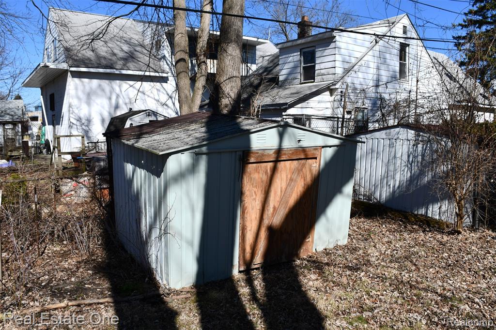 3026 Norcott Drive, Keego Harbor, MI 48320 — Photo 15