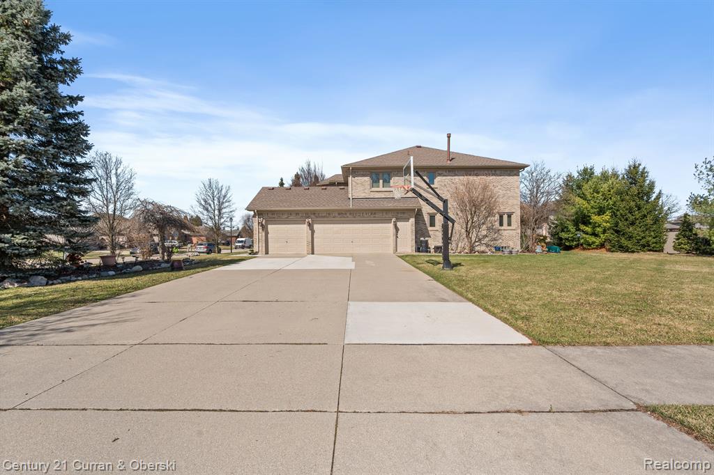 50580 MEANDER Drive, Macomb, MI 48042 — Photo 5