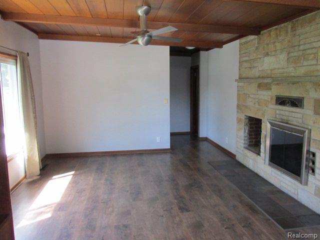 40 REGENTS Drive, Troy, MI 48084 — Photo 2