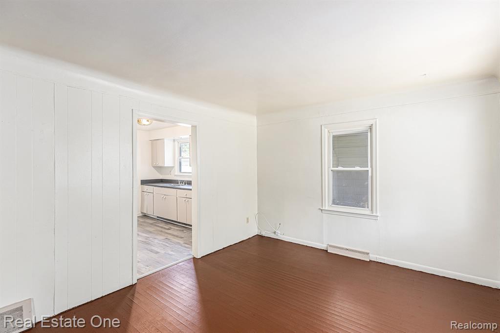7251 Hudson Avenue, Warren, MI 48091 — Photo 3