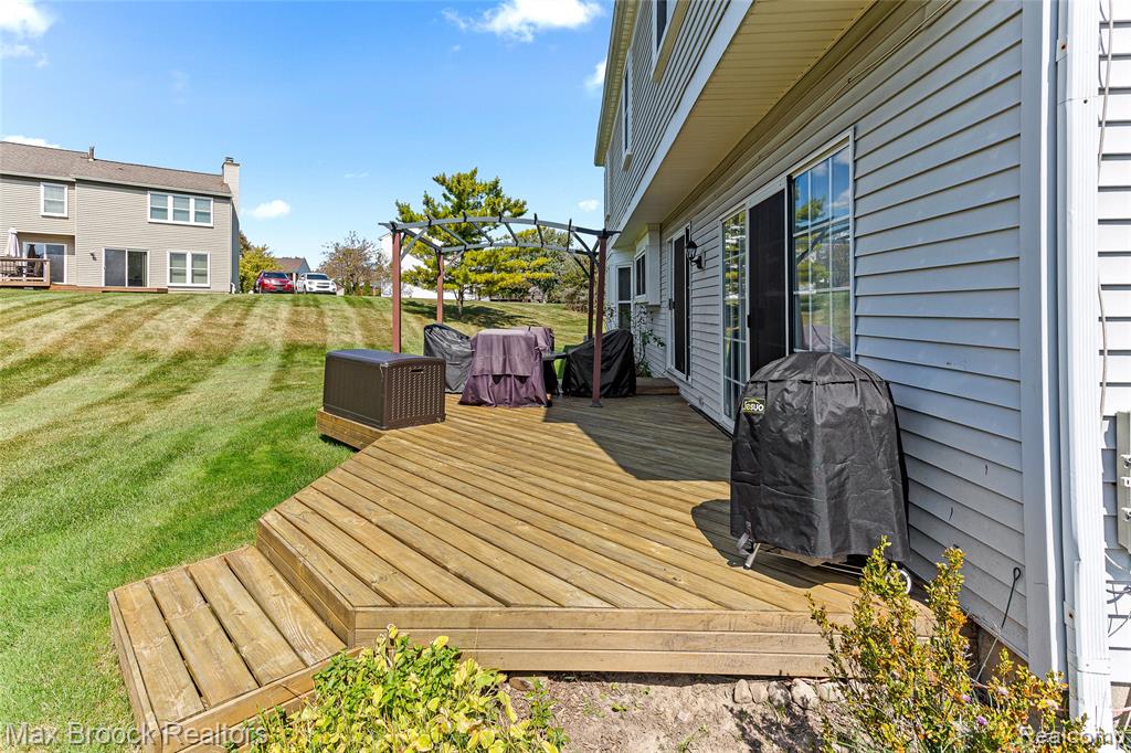 5492 Charrington Court, West Bloomfield, MI 48324 — Photo 52