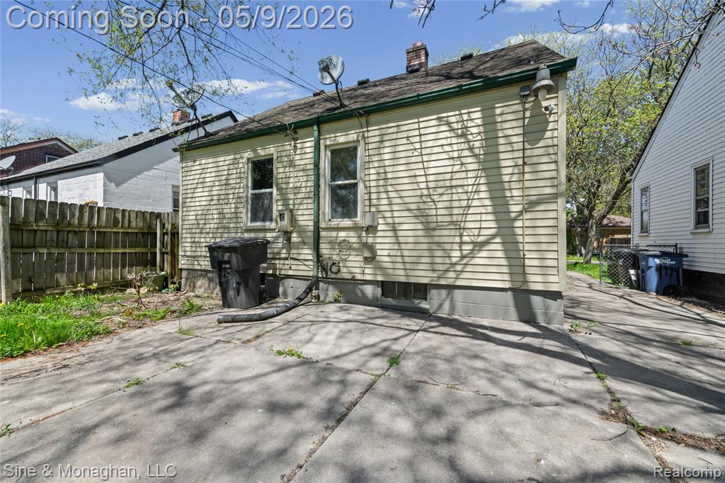 8845 Canyon Street, Grosse Pointe, MI 48236 — Photo 26