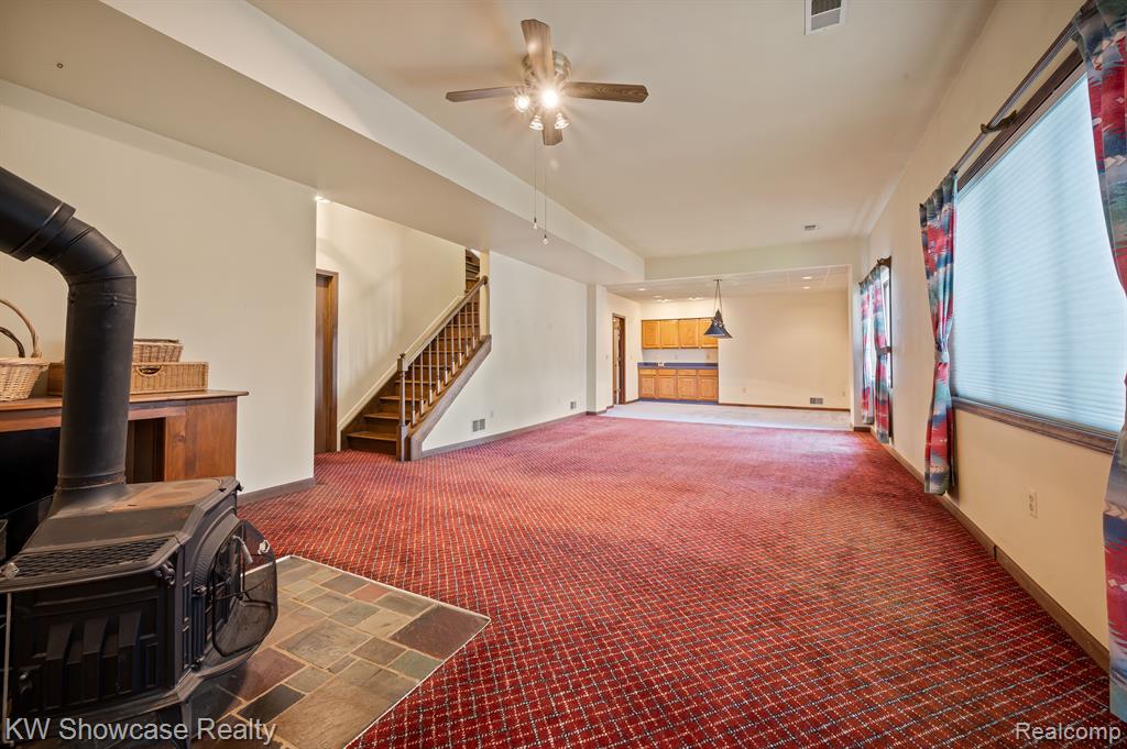 5867 COMMUNITY Drive, Brighton, MI 48116 — Photo 41