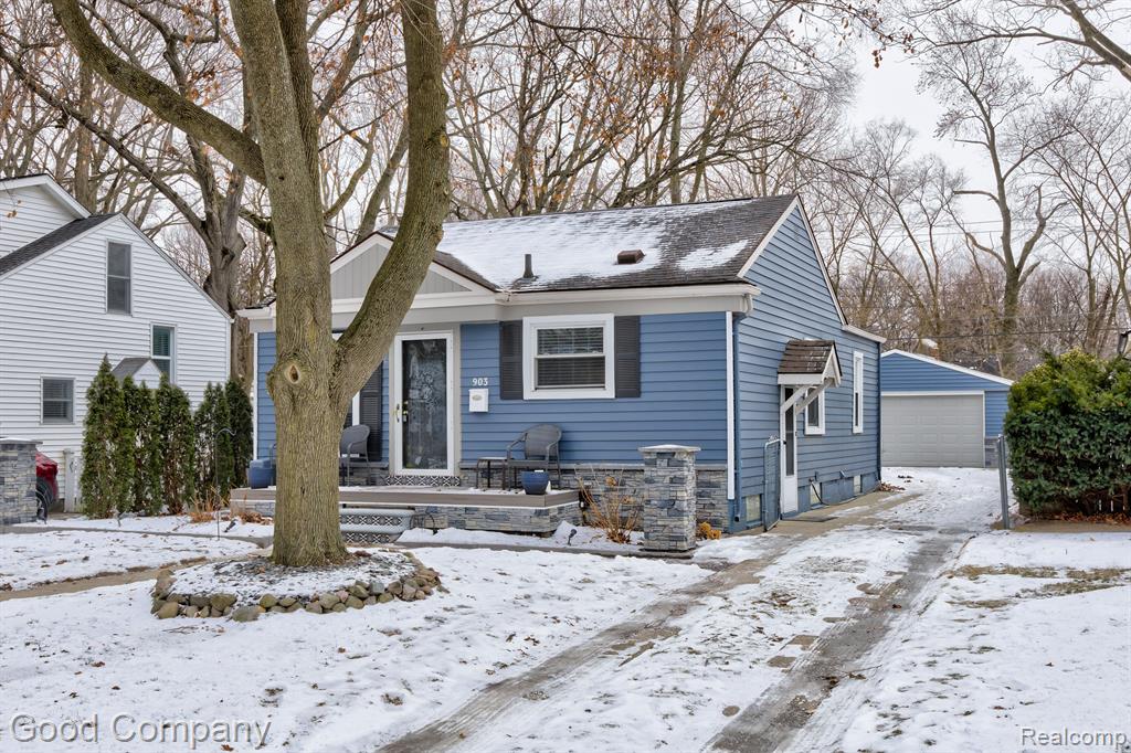 903 ROYAL Avenue, Royal Oak, MI 48073 — front exterior