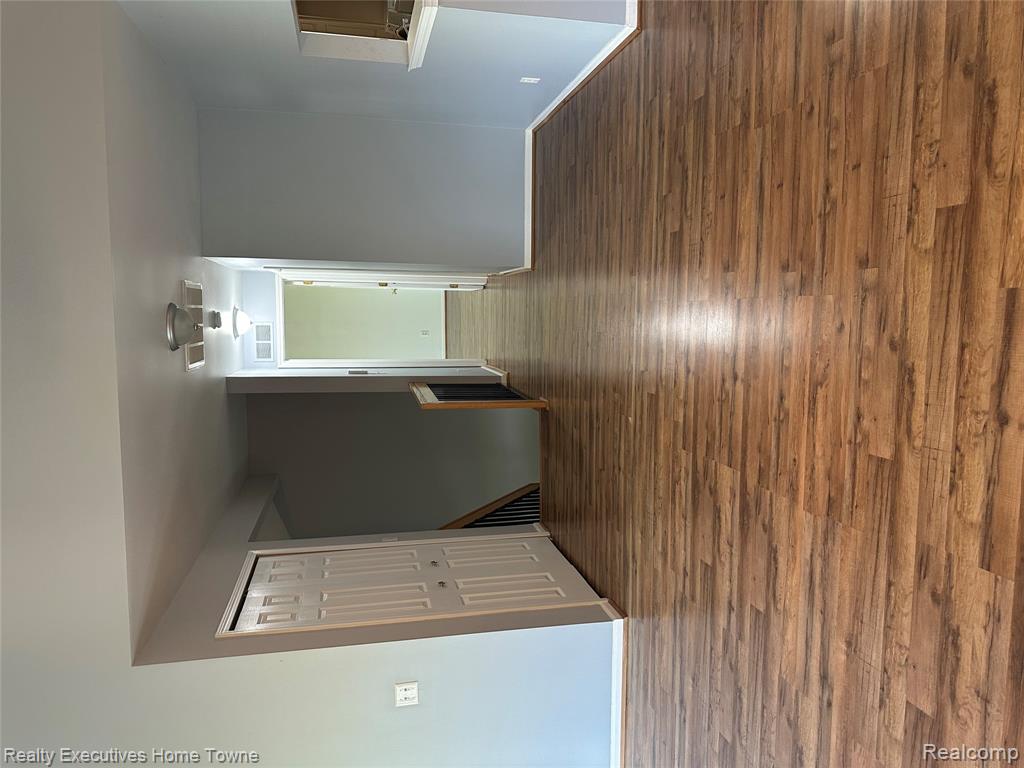 5816 PINE AIRES Drive, Sterling Heights, MI 48314 — Photo 10
