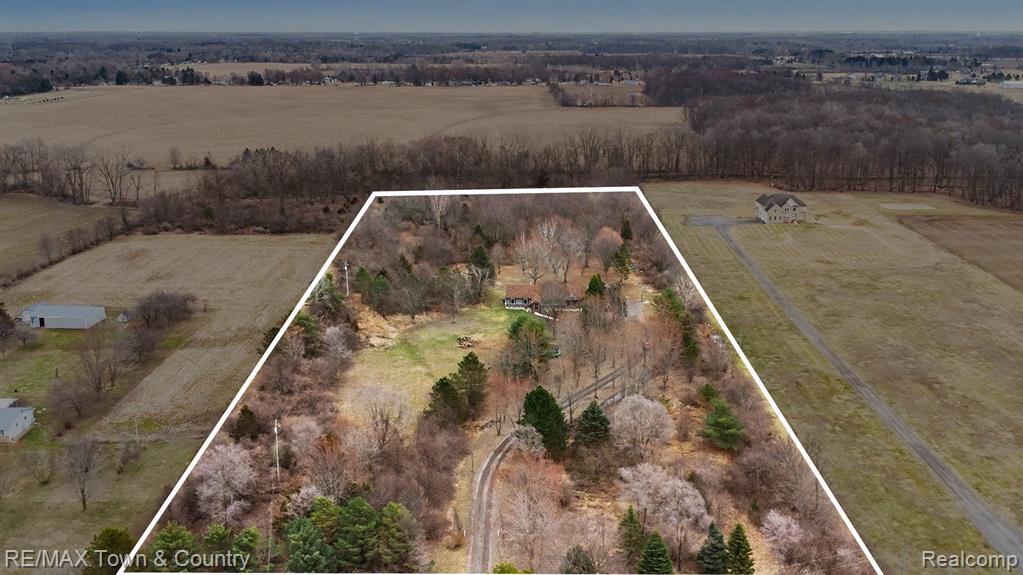 1282 N Van Vleet Road, Flushing, MI 48433 — Photo 2