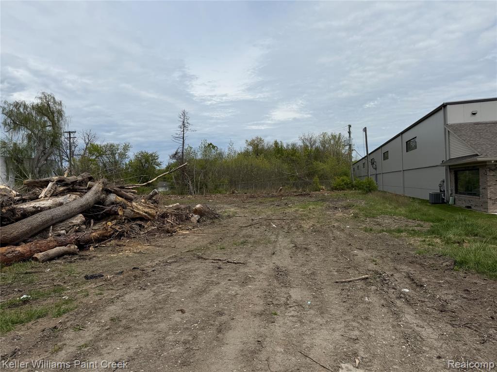 22477 15 Mile Road, Clinton Twp, MI 48035 — Photo 4