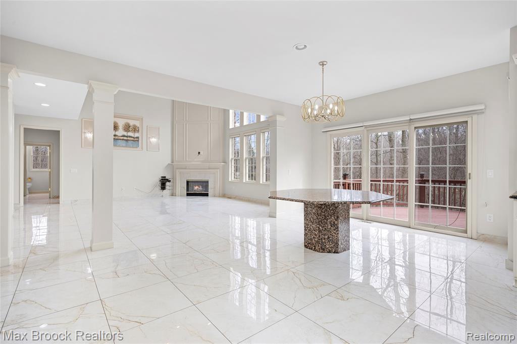 7083 Chatham Court, West Bloomfield, MI — Photo 27