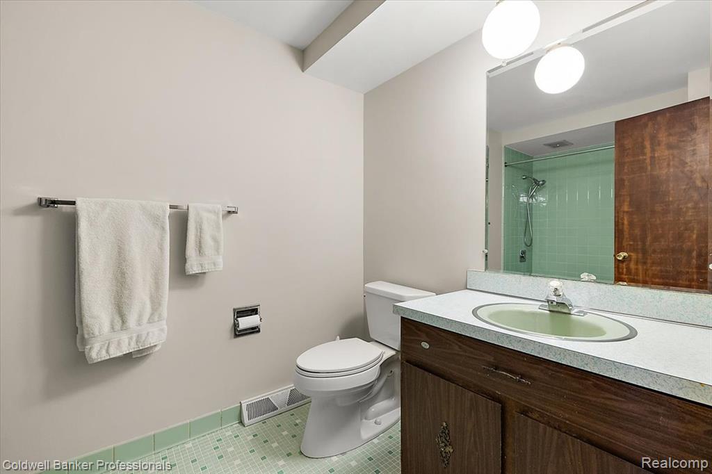 78 Carter Drive, Troy, MI 48098 — Photo 31