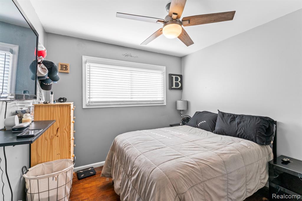6647 Deering Street, Garden City, MI — Photo 18