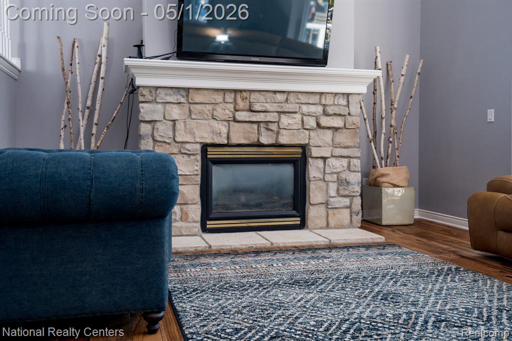 542 Bay Pointe Drive, Oxford, MI 48371 — Photo 8