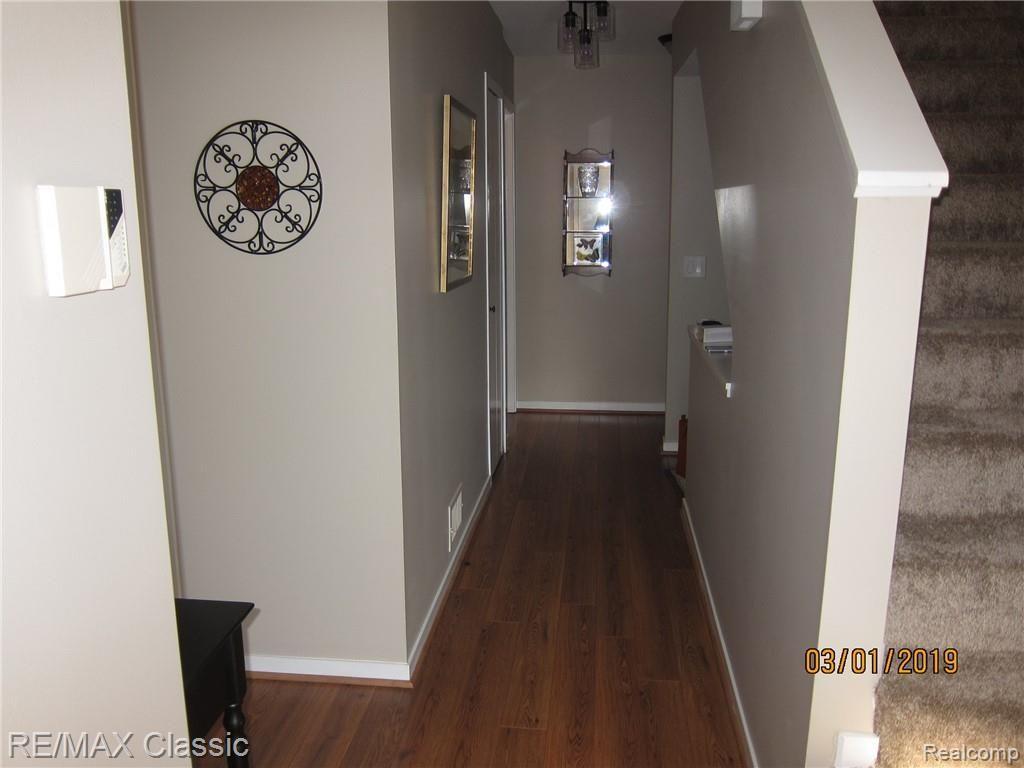 669 CAMDEN Court, Rochester Hills, MI 48307 — Photo 23